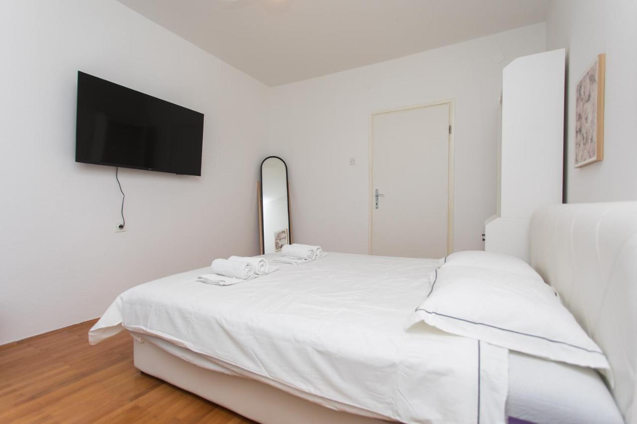 Beus Downtown Apartment Split Exterior photo